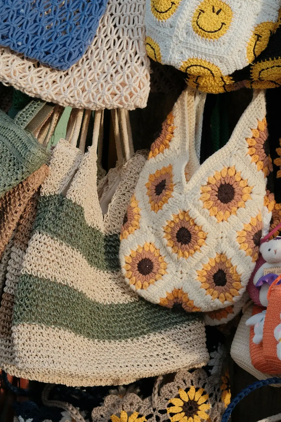 Sacs artisanaux prêts à être vendus