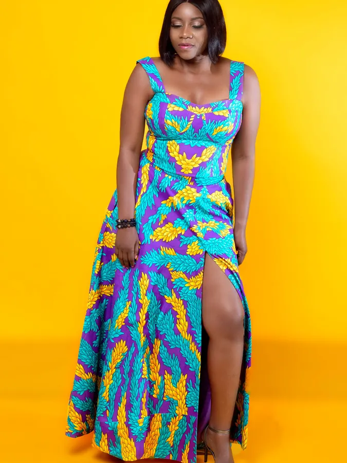 Robe longue en wax nouée
